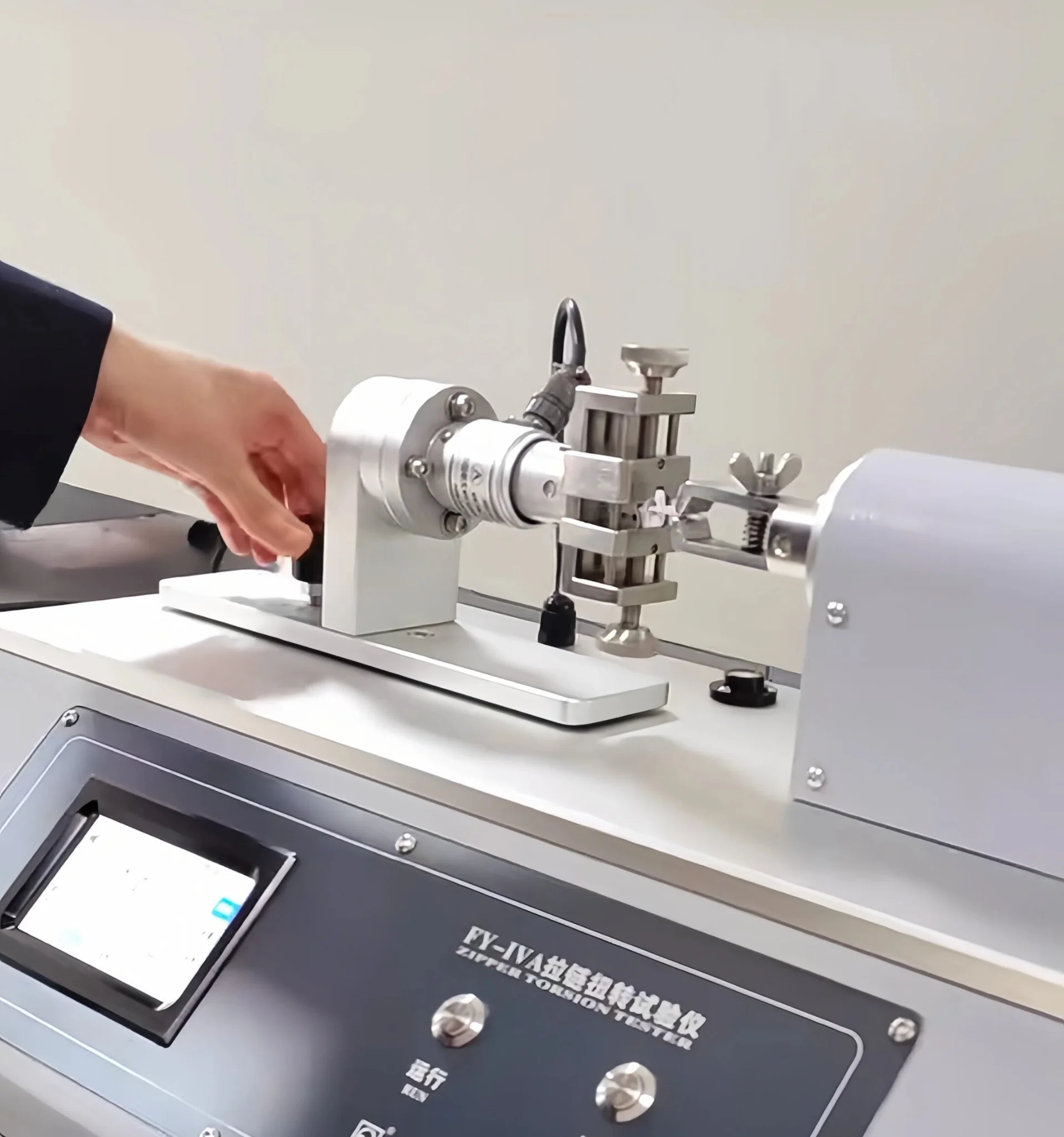 Zipper Torsion Testing Machine